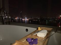 -阿瓦尼河滨曼谷酒店