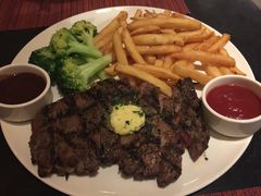-WOLFGANG PUCK KITCHEN & BAR(迪士尼小镇店)