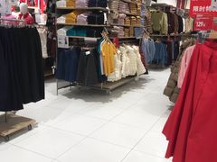 -优衣库(南京建邺万达广场店)