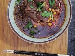 -八一好吃街·高品美食广场