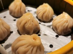 鲜肉小笼包-老头儿油爆虾·知味杭州(爱琴海购物中心)