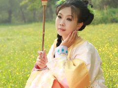 -九月鹰飞汉服摄影工作室