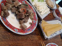 苏尼特羔羊肉-毛辣果·贵州红酸汤牛肉火锅(西单店)