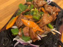 铁板牛肉-鹤乡东北菜(崮山路店)