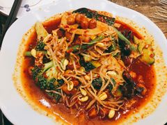 素拼-六福烧烤酒馆(秦隆步行街店)