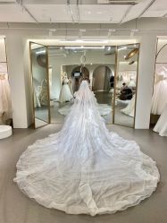 -艾米丽婚纱礼服