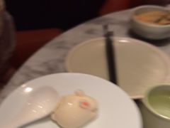 -蝴蝶里·粤菜·点心(滨江龙湖店)