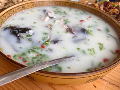 奶汤鱼头-美顺香食府鱼头老店(雪野湖店)