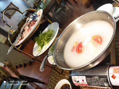 -映象潇湘·小瑶村·民族特色餐厅(植物园店)