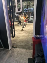 -CASTER跳舞俱乐部