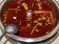 -肖肖酸萝卜鱼火锅(总店)