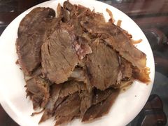 -牛一嘴·兰州牛肉面·大盘鸡(财富中心店)