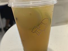 -喜茶(迪士尼小镇·平行宇宙店)