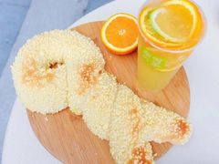 -奈雪的茶(亨特国际广场店)