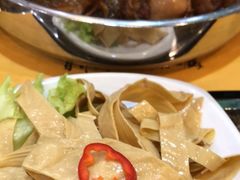 -黄记煌三汁焖锅(名泉广场店)