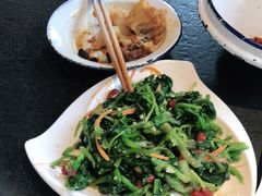 -缘福乡村铁锅炖民宿(八达岭店)