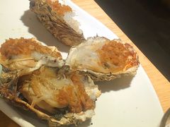 烤生蚝-天盛海鲜烧烤大排档·本地小海鲜·牟平腿穗子(幸福店)