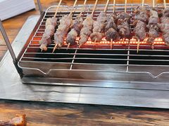 -哈尔滨小酒馆·鲜肉现穿自助烧烤(康新花园店)
