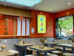 大堂-陕味食族油泼面·小炒盖码面(双榆树店)