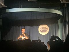 -杭州西湖银泰百货