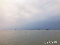 -巴陵广场