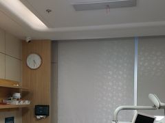 -上海仁爱医院口腔科 · 种植