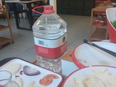 -毛辣果·贵州红酸汤牛肉火锅(西单店)