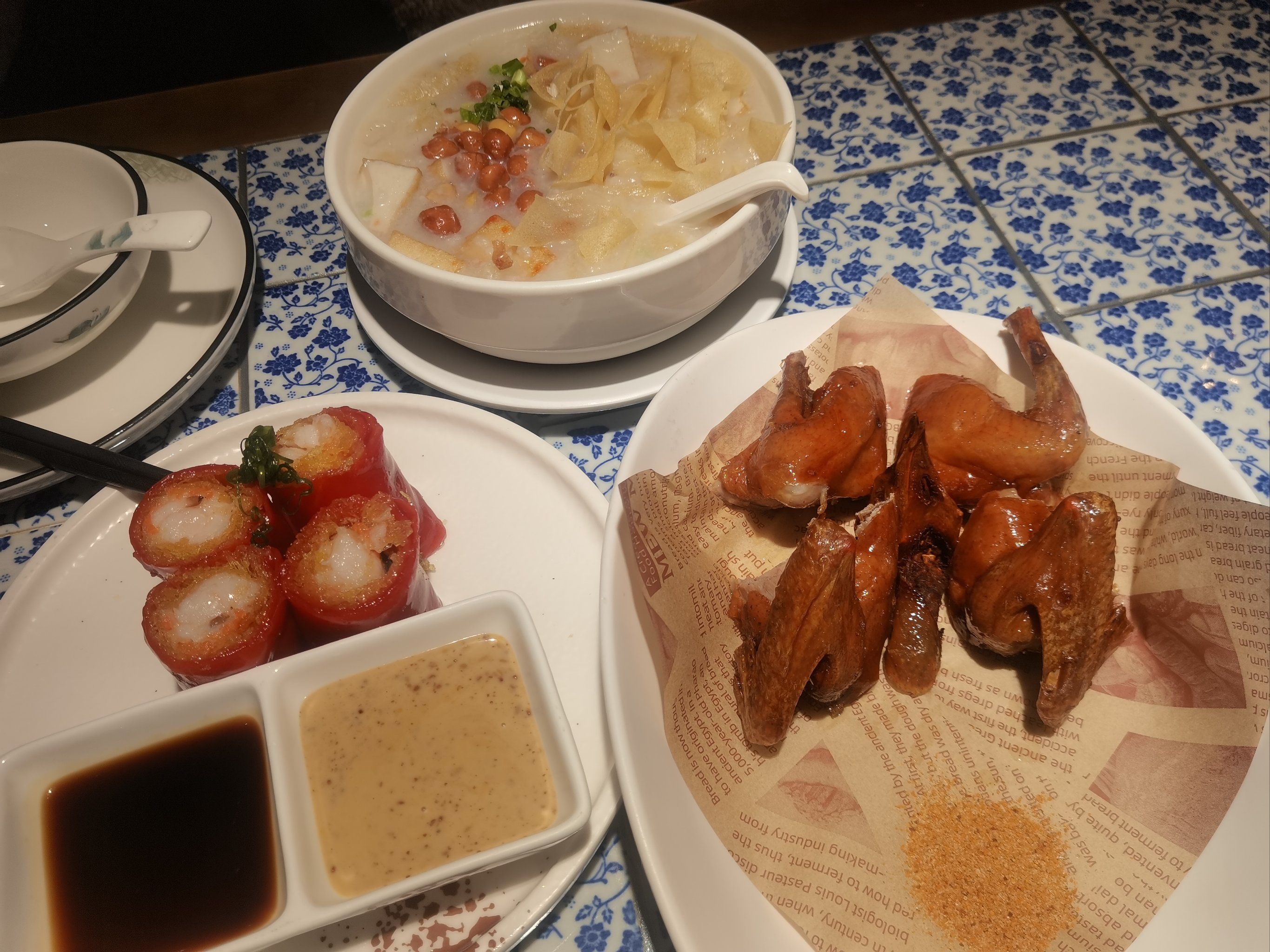 鲜虾红米肠粉我最爱的鲜虾,红米肠粉挺好吃的