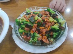 -鹤乡东北菜(崮山路店)