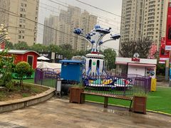 -万宝财富商业广场