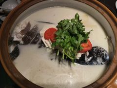 招牌鱼头-程咬金小馆