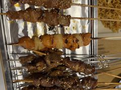 -烤满分·东北烧烤(首经贸店)