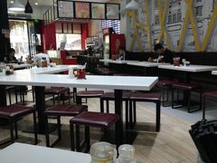 大堂-禾师兄·布拉肠(一德路店)