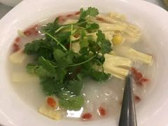粥水浸鲜腐竹-新成海港大酒楼(康华路店)