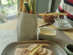 笔筒色拉-穹六人间 people 6(岳阳路店)