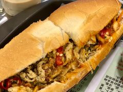 招牌鸡丝烤肠双拼法包-棒梗儿·越南简餐(晋江店)