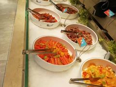 自助取餐区-绿岛港轩海鲜烤肉涮锅自助餐厅