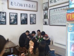 大堂-六爷门框百年卤煮