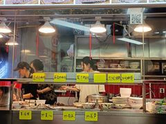 -明姨仔潮汕美食·碳炉猪脚·汕尾牛腩饭·起片鸡煲(起义路店)