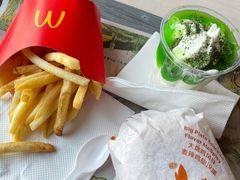 -麦当劳(郑州银基店)