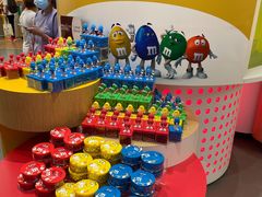 -m豆巧克力世界(上海世茂广场店)