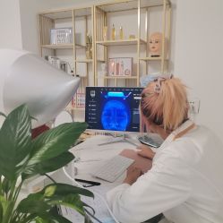 点击看大图 -凡碧诗毛孔清洁收细