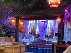 -茅台镇网红溶洞餐厅·茅帮菜馆