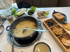 -汤宴·参须肚包鸡(南京路店)