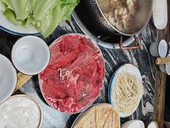 -乳仔牛牦牛汤锅 烤羊排(松潘古城店)