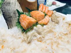 三文鱼-东海怡品海鲜豆捞(舟宿夜江店)