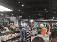 -迪卡侬(环球港店)