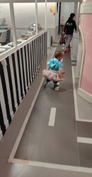 -BabyMonster小怪兽亲子派对·餐厅乐园(金月湾店)