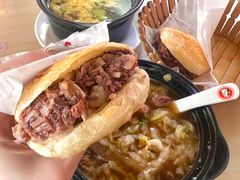板肠肉火烧-闫家驴肉老店(华电一校店)