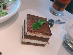 -GreyWhale灰鲸餐厅(武汉国际广场店)